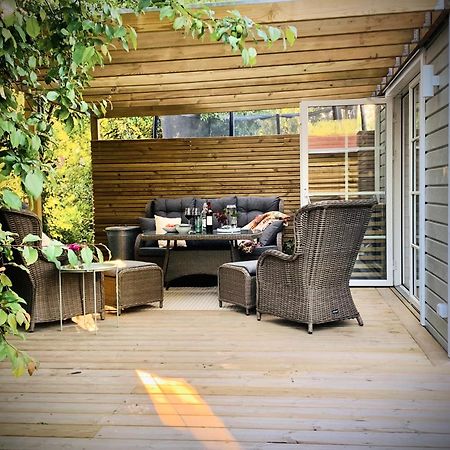 Strandnaera, Pergola, P-Plats I Hoellviken 外观 照片