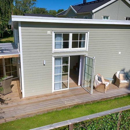 Strandnaera, Pergola, P-Plats I Hoellviken 外观 照片