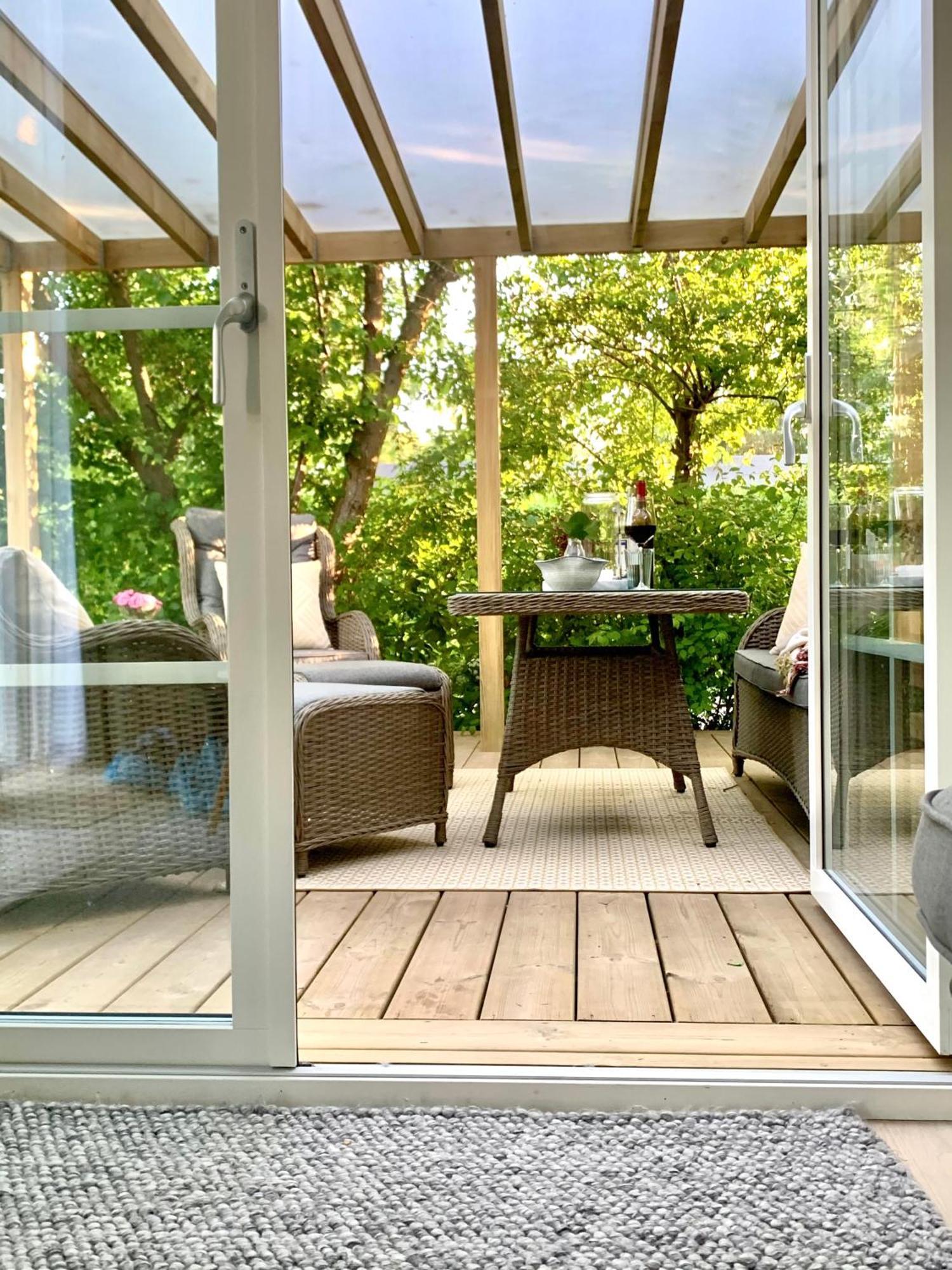 Strandnaera, Pergola, P-Plats I Hoellviken 外观 照片
